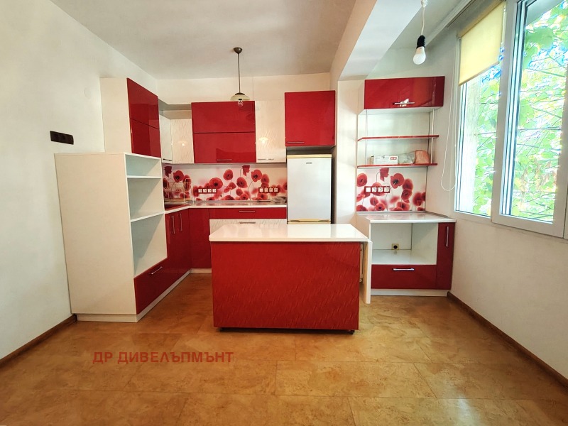 Продава  3-стаен град София , Лозенец , 71 кв.м | 82082008 - изображение [2]