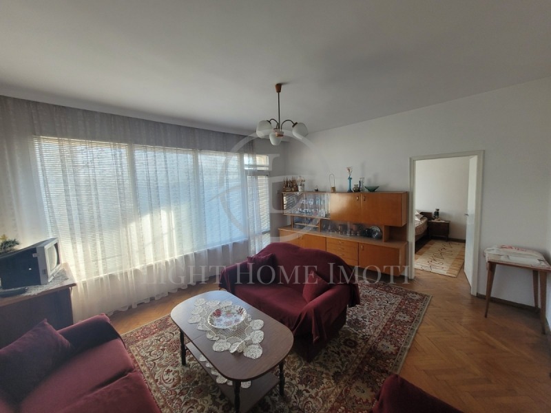 Продава 3-СТАЕН, гр. Пловдив, Кючук Париж, снимка 2 - Апартаменти - 53116738