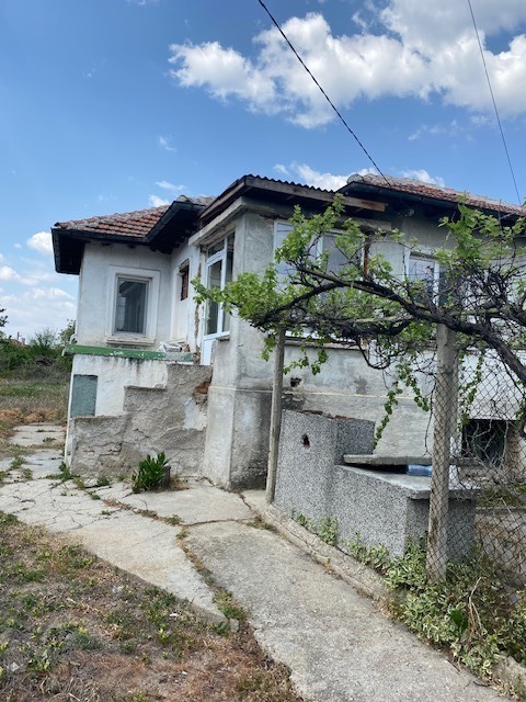 Продава КЪЩА, с. Голям чардак, област Пловдив, снимка 12 - Къщи - 45241677
