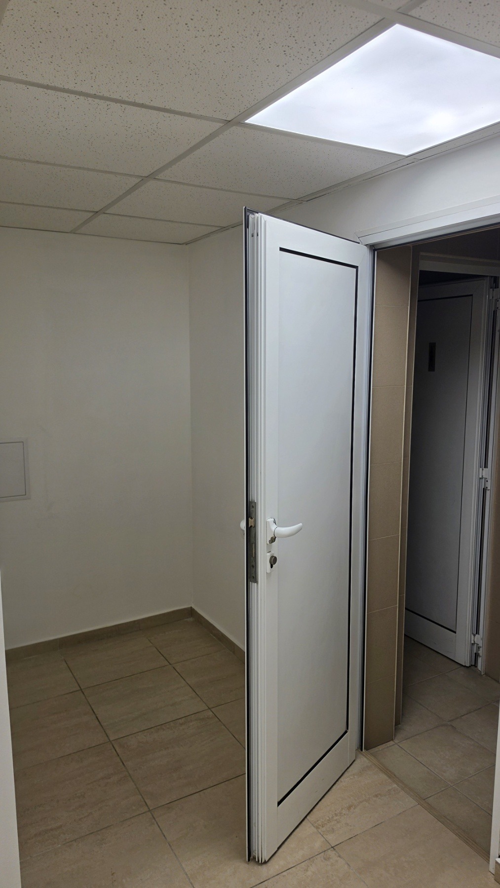 Продава ОФИС, гр. София, Оборище, снимка 15 - Офиси - 56181028