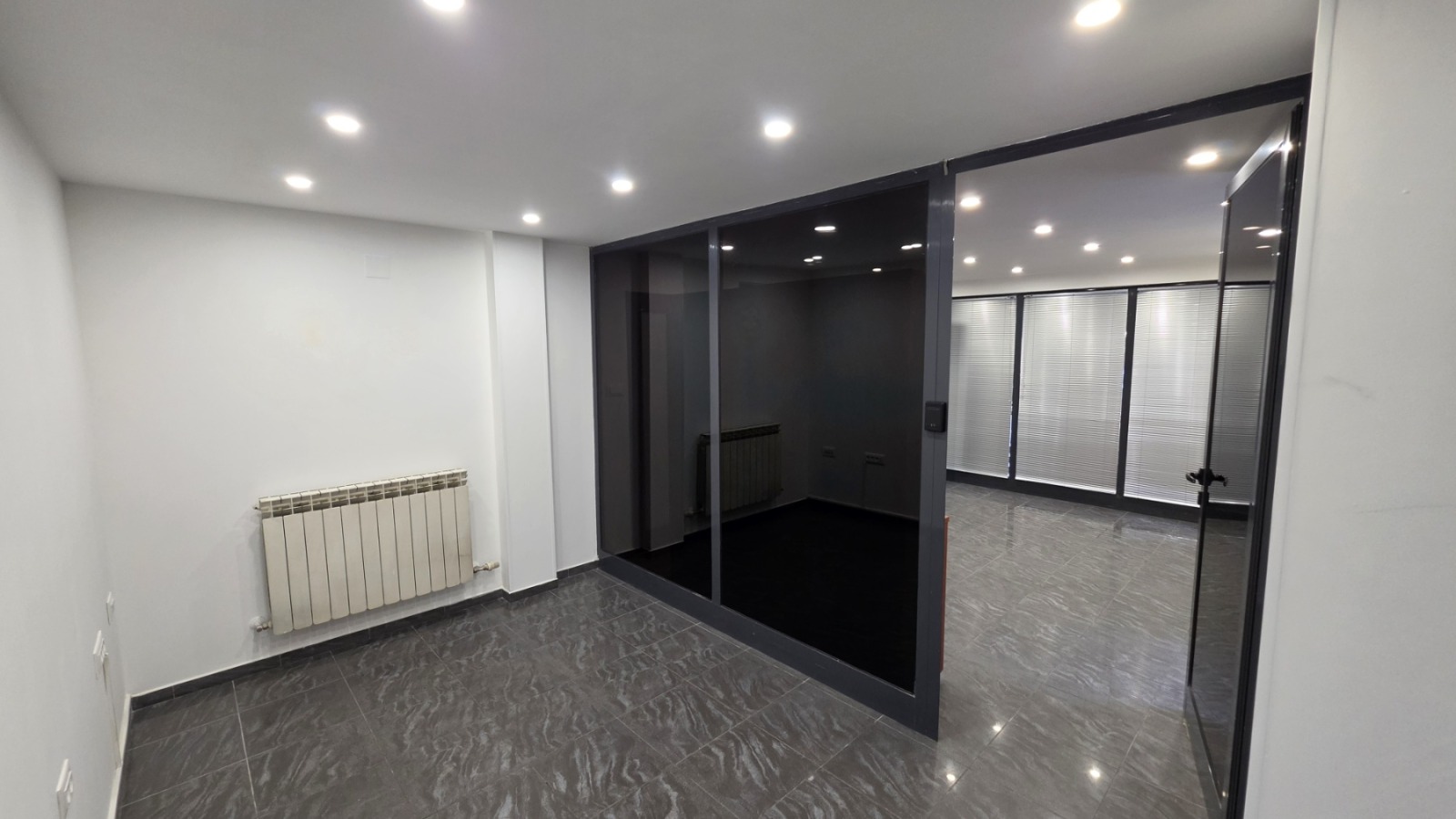 Продава ОФИС, гр. София, Оборище, снимка 6 - Офиси - 56181028