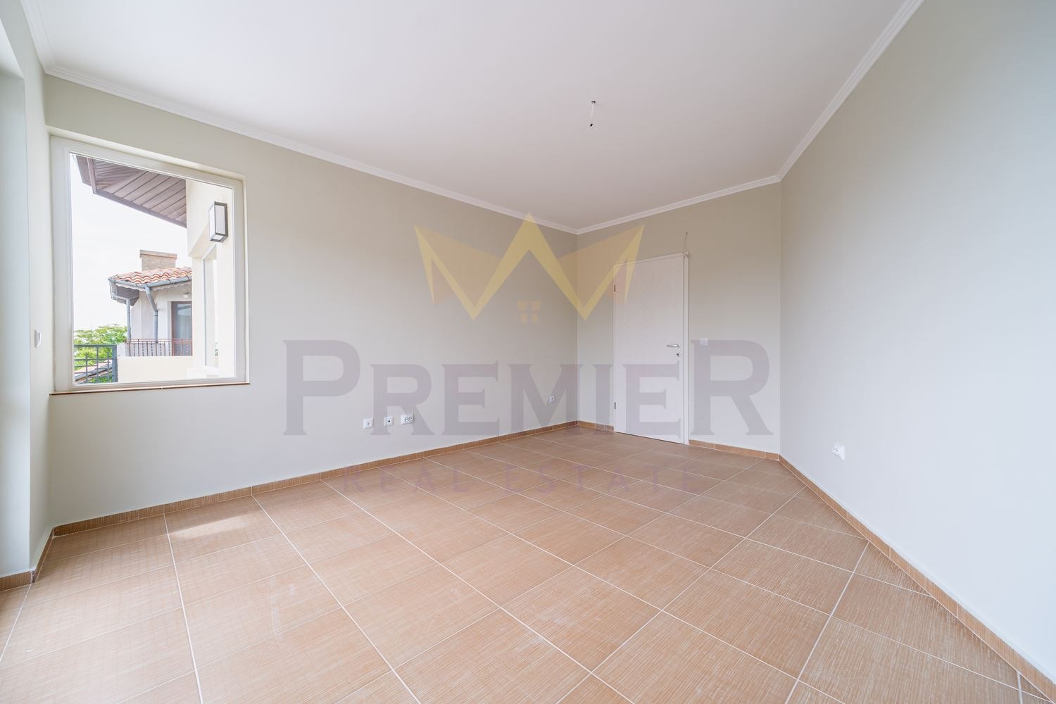 Продава КЪЩА, гр. Балчик, област Добрич, снимка 8 - Къщи - 54224922