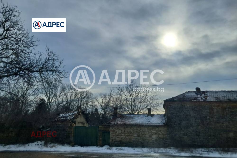 Продава КЪЩА, с. Ягнило, област Варна, снимка 3 - Къщи - 56666231