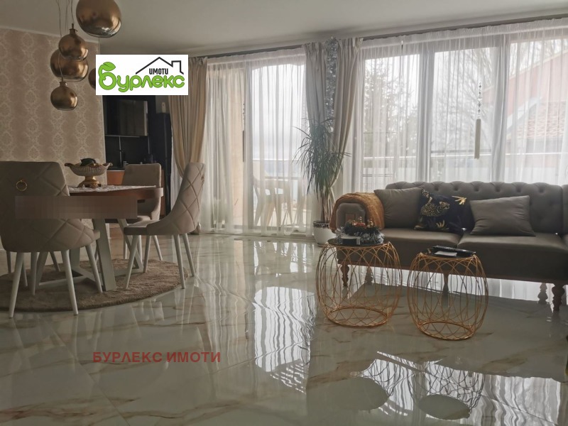 Na prodej  2 ložnice Varna , Briz , 130 m2 | 32004487 - obraz [5]