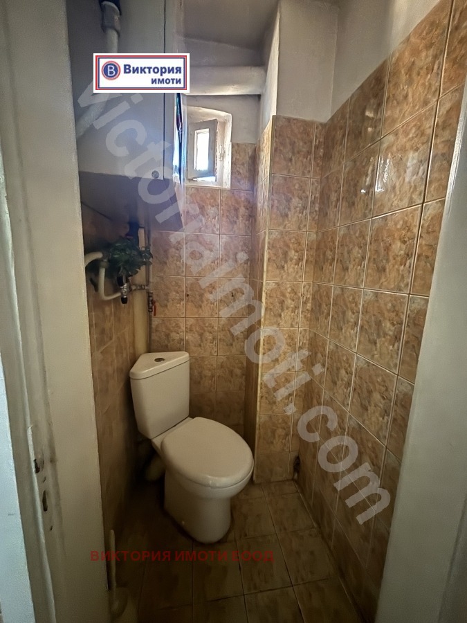 Продава 3-СТАЕН, гр. Велико Търново, Стара част, снимка 8 - Апартаменти - 53021624