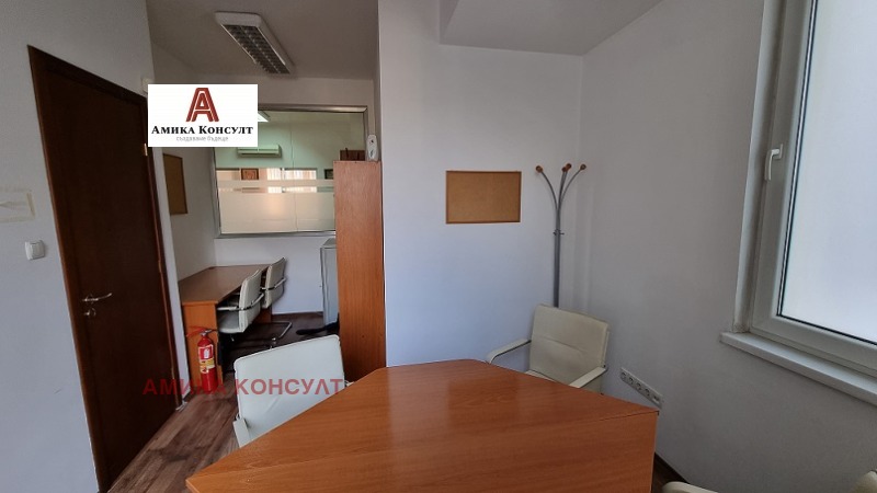 Продава 4-СТАЕН, гр. София, Център, снимка 9 - Апартаменти - 53160618