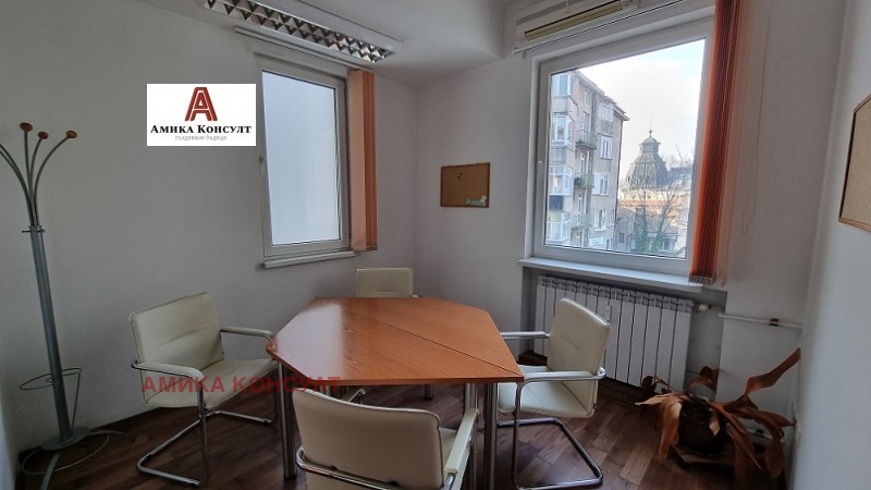 Продава 4-СТАЕН, гр. София, Център, снимка 10 - Апартаменти - 53160618