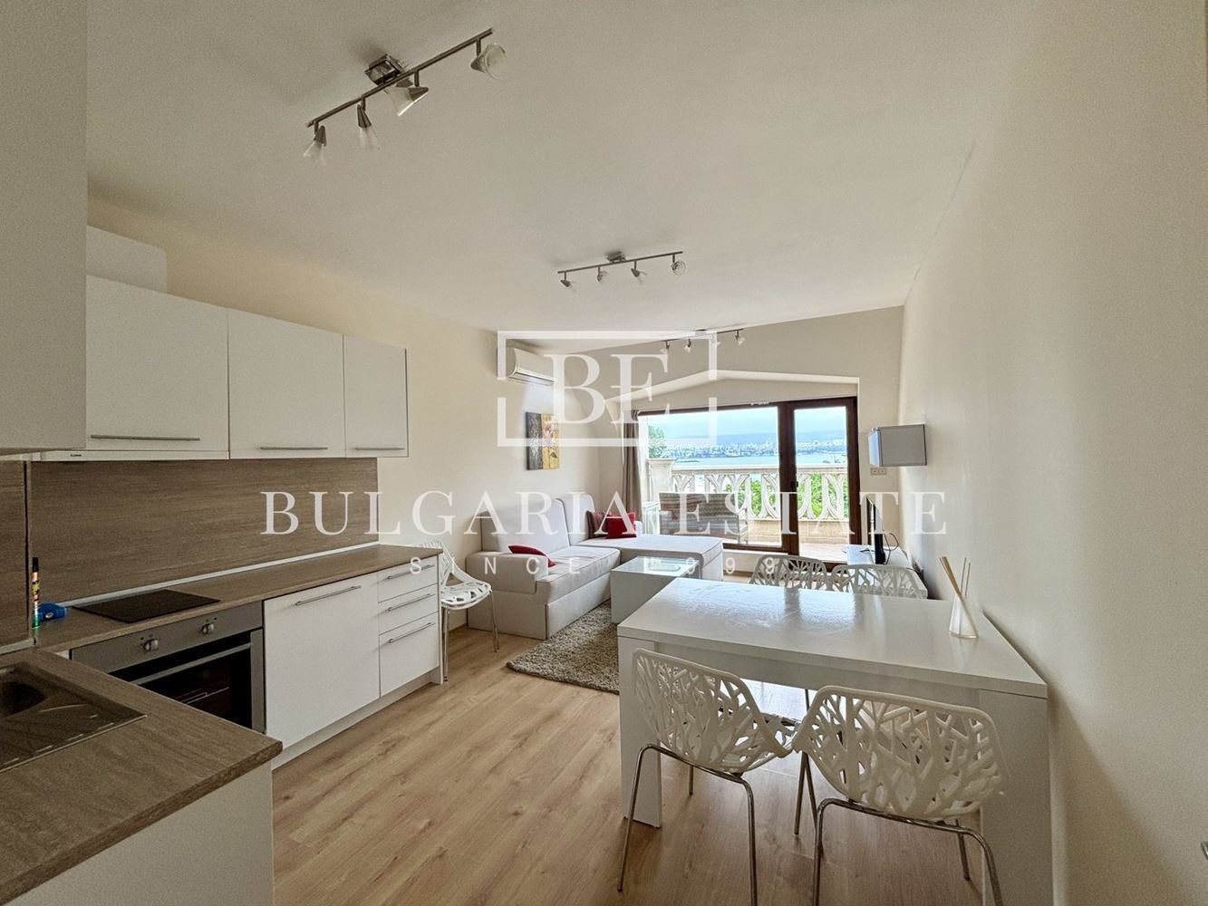 Продава 3-СТАЕН, гр. Варна, Аспарухово