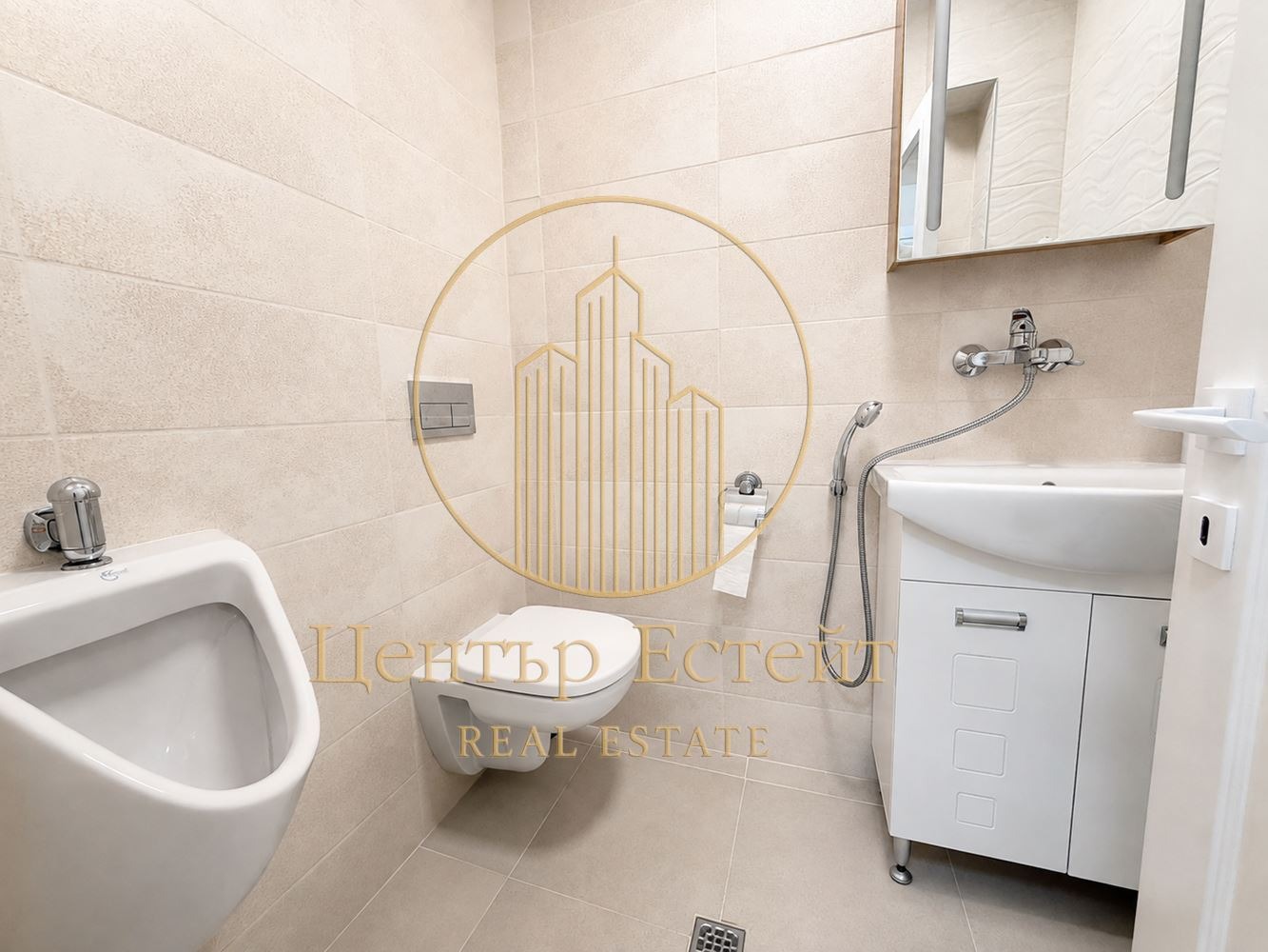 Продава 4-СТАЕН, гр. Плевен, Широк център, снимка 15 - Апартаменти - 55625886