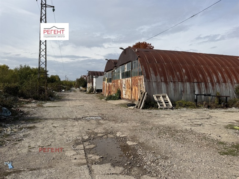 Продава ПАРЦЕЛ в град София, ПЗ Илиянци - 9876 кв.м / 2 962 800 € » 5 794 733.12 лв., РЕГЕНТ