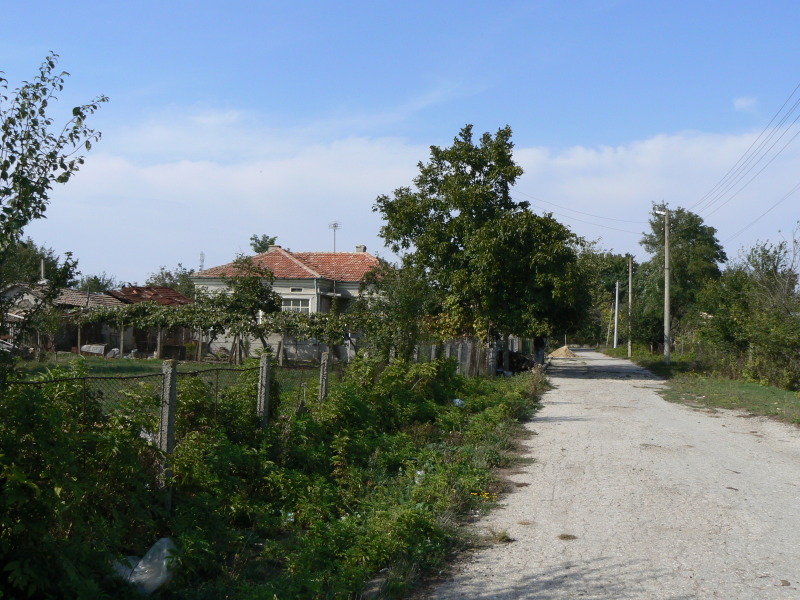 Продава ПАРЦЕЛ, с. Сенокос, област Добрич