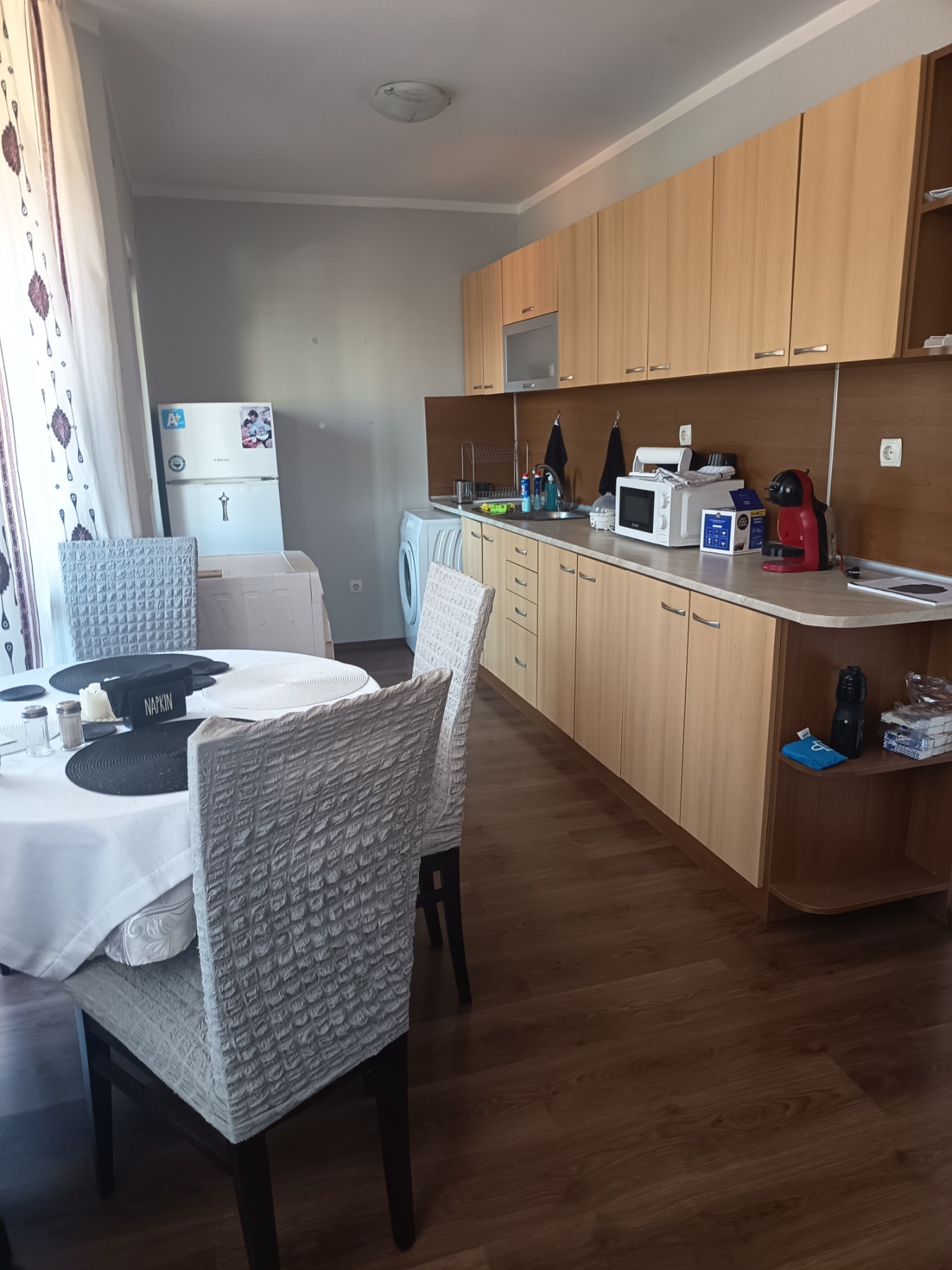 Продава 2-СТАЕН, гр. Благоевград, Широк център, снимка 2 - Апартаменти - 54925001