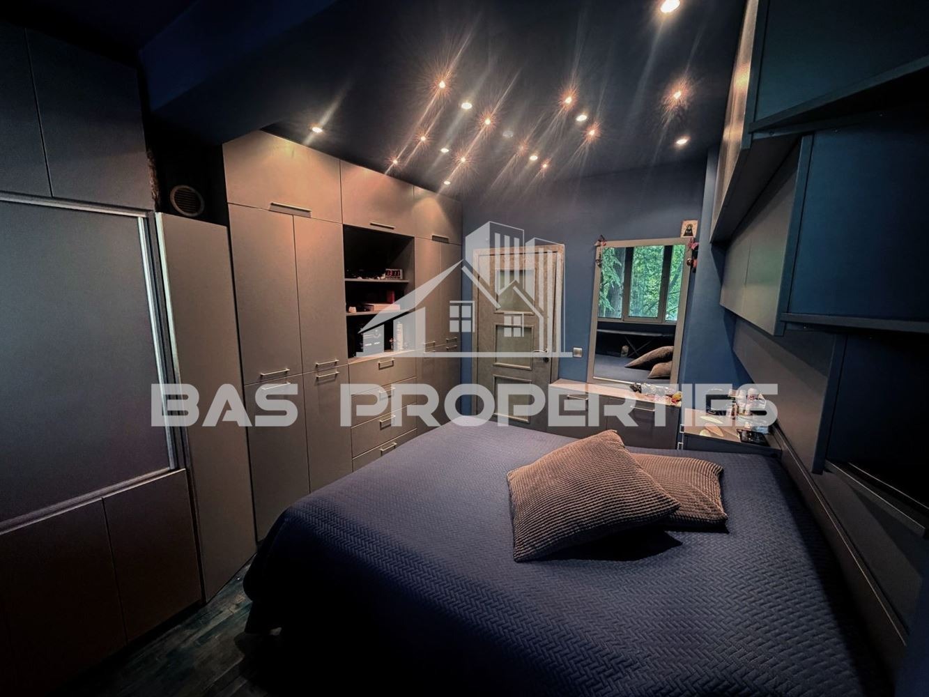 Продава 3-СТАЕН, гр. София, Изток, снимка 5 - Апартаменти - 54639127