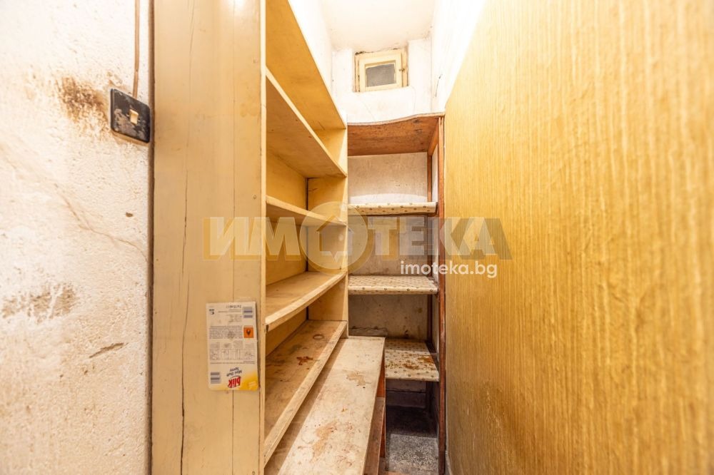 Продава МНОГОСТАЕН, гр. Варна, Гръцка махала, снимка 17 - Апартаменти - 56268906