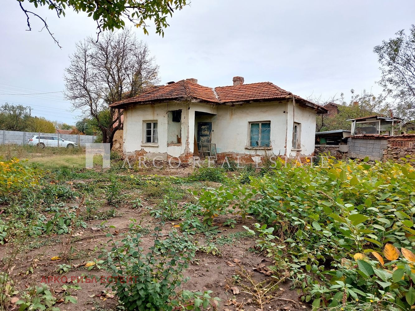 Продава КЪЩА, с. Караполци, област София област