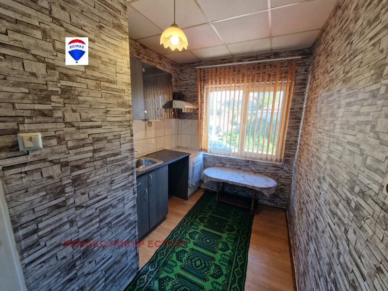 Продава ЕТАЖ ОТ КЪЩА в град Русе, Веждата - 65 кв.м / 51 900 € » 101 507.58 лв., РЕМАКС РИВЪР ЕСТЕЙТ