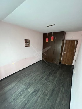 2 slaapkamers Lazur, Burgas 7