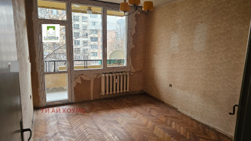 Продава 3-СТАЕН, гр. София, Банишора, снимка 2 - Апартаменти - 53282353