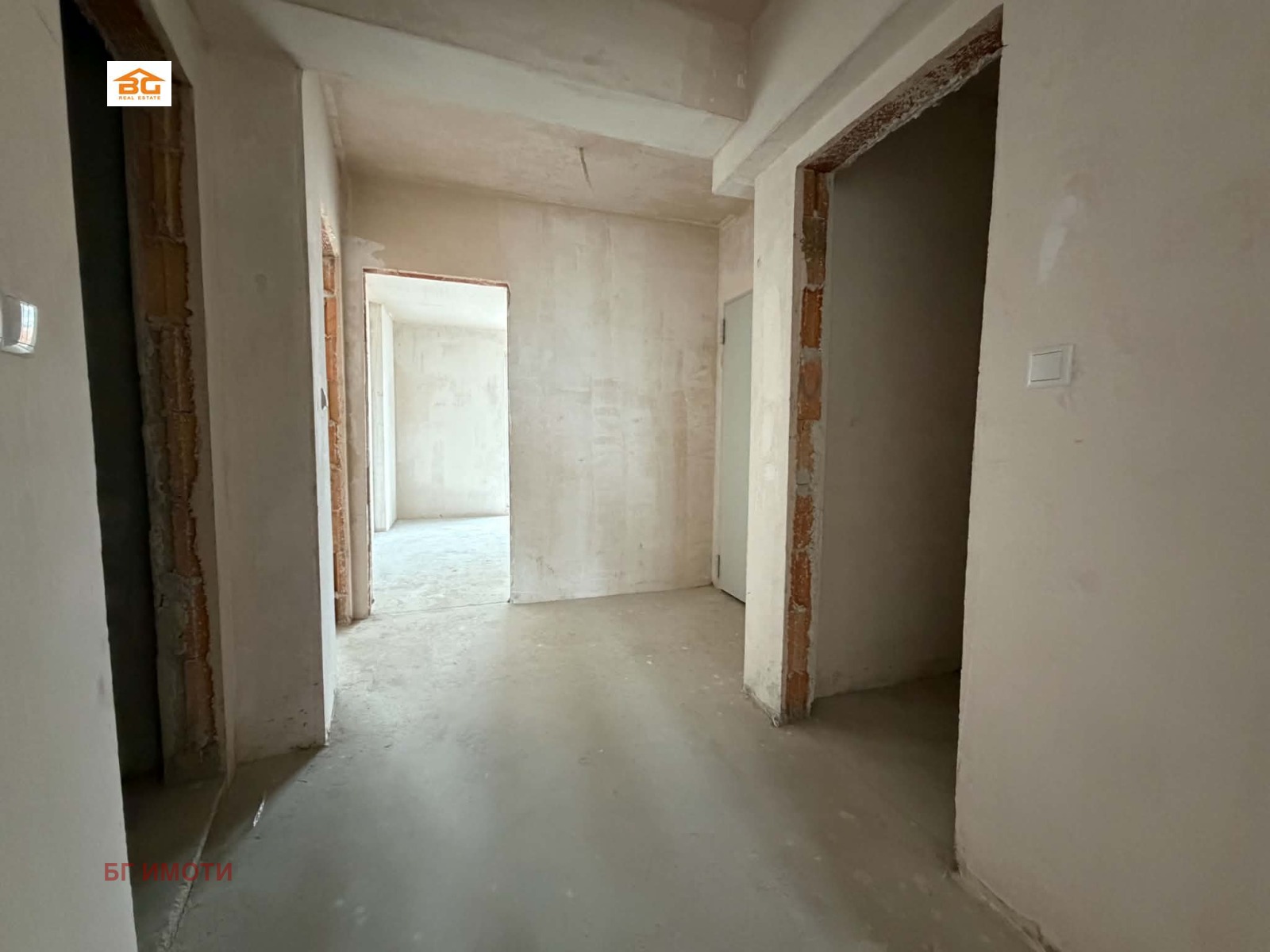 Продава 3-СТАЕН, гр. Варна, Централна поща, снимка 3 - Апартаменти - 56624708