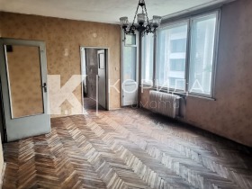Многостаен град София, Лозенец 9