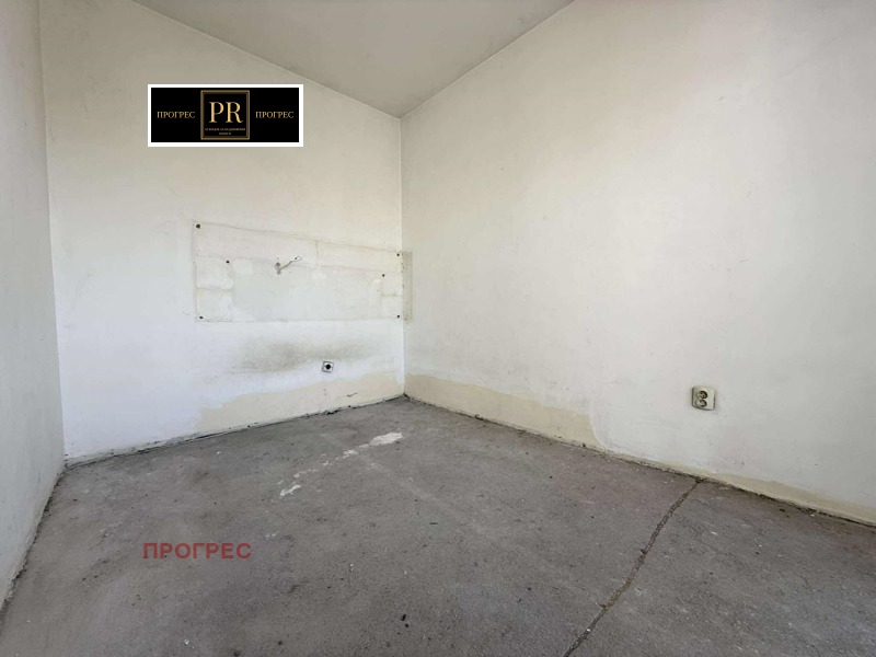 Myytävänä  Studio Plovdiv , Trakija , 36 neliömetriä | 84842850