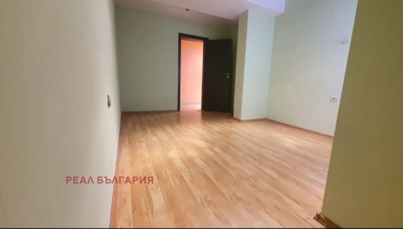 Продава  3-стаен град Русе , Широк център , 123 кв.м | 98384664