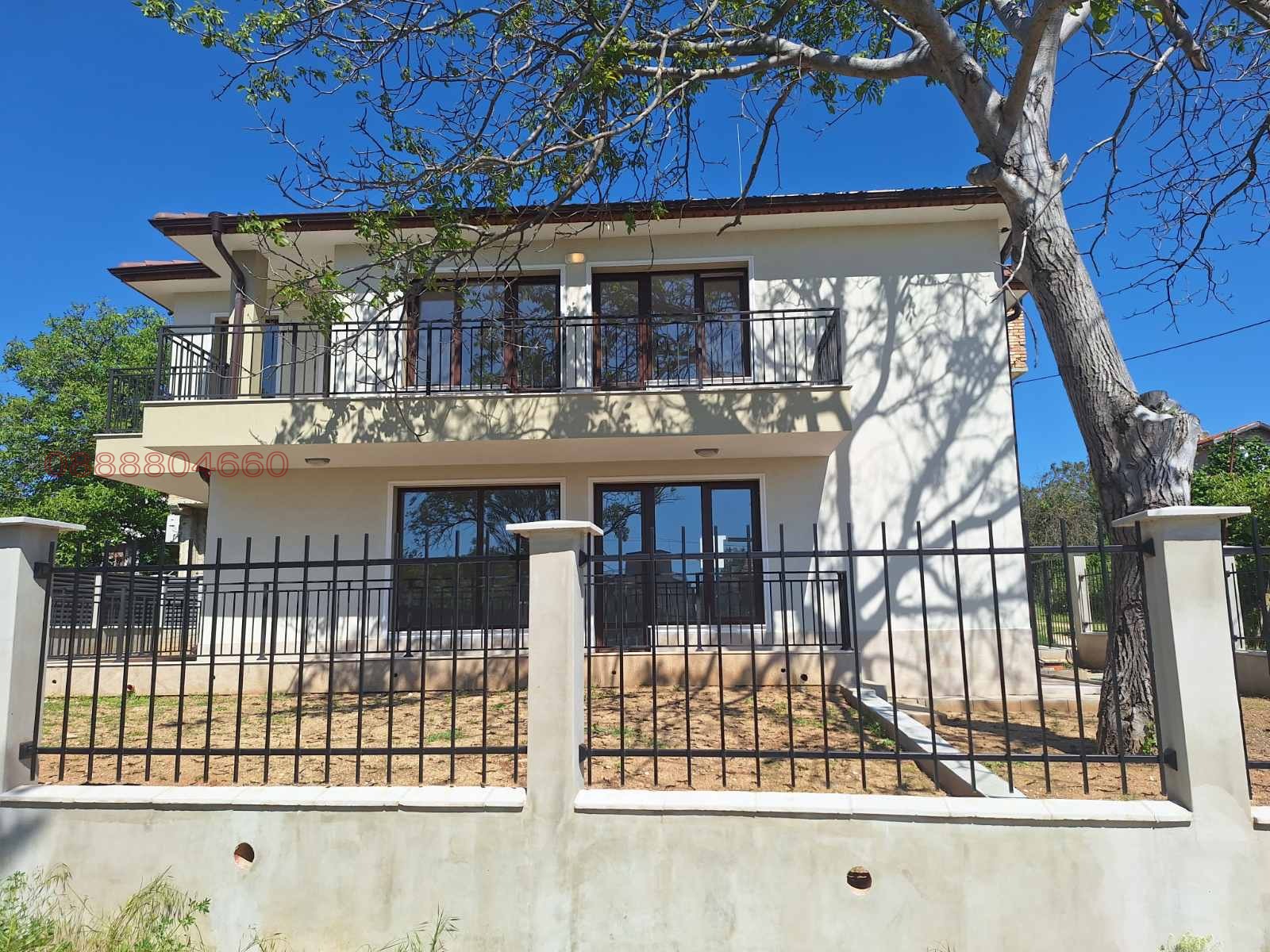 Продава КЪЩА, гр. Варна, м-т Горна Трака