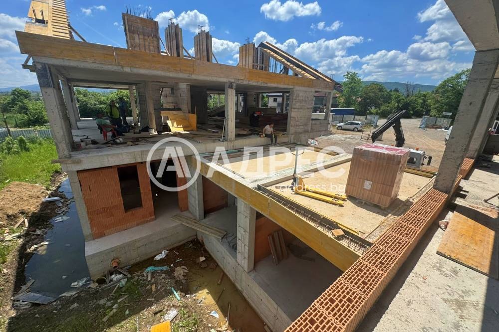 Продава КЪЩА, гр. София, с. Иваняне, снимка 3 - Къщи - 54679243