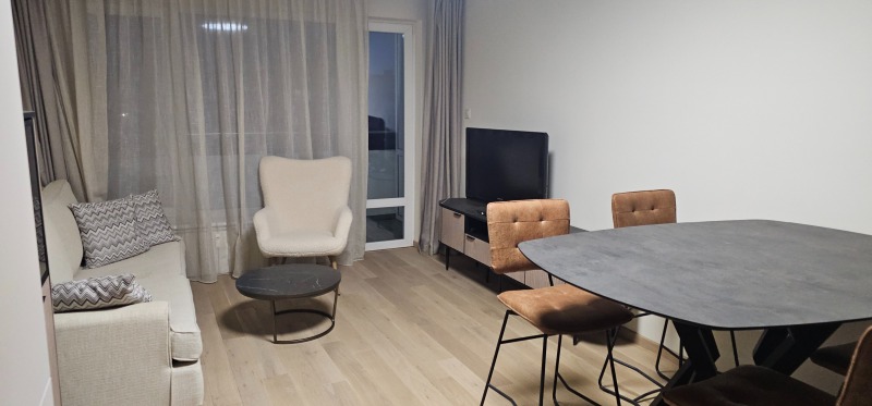 Продава 3-СТАЕН, гр. Перник, Изток