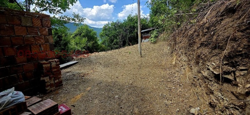 Продава КЪЩА, с. Томпсън, област София област, снимка 5 - Къщи - 52779677