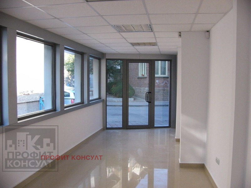 De vânzare  Magazin Velico Târnovo , Țentâr , 65 mp | 21054927 - imagine [3]