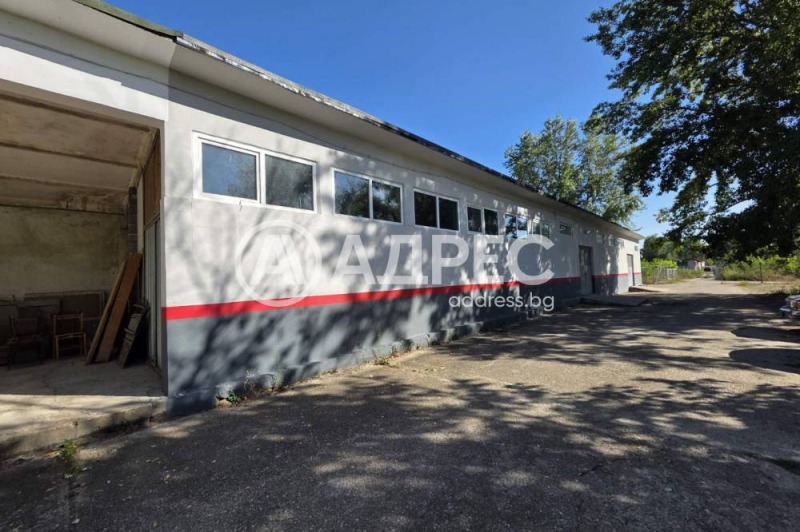 Продава  Пром. помещение град Видин , Промишлена зона - Юг , 2300 кв.м | 53168272