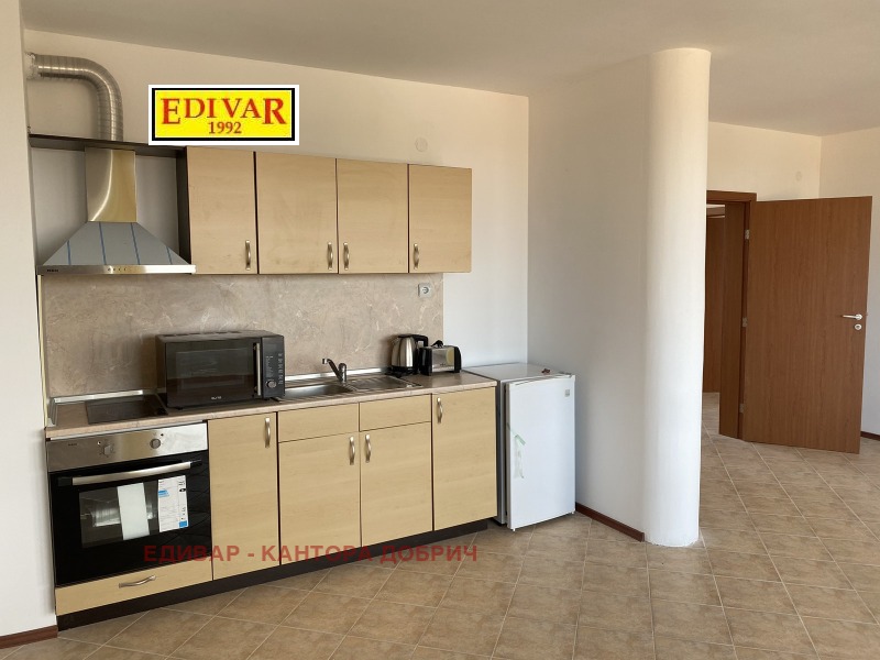 Продава 3-СТАЕН в област Добрич, гр. Каварна - 190 кв.м / 69 000 € » 134 952.27 лв., ЕДИВАР - КАНТОРА ДОБРИЧ