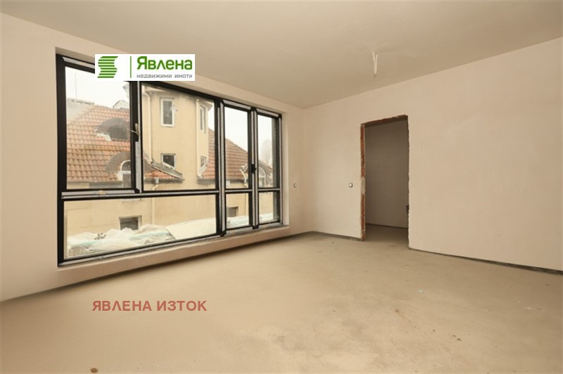 Продава 4-СТАЕН, гр. София, Редута, снимка 2 - Апартаменти - 52622514