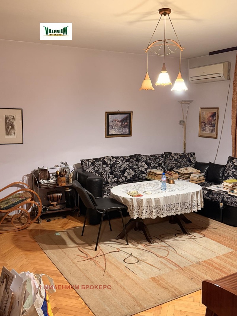 Продава 3-СТАЕН, гр. Пловдив, Въстанически