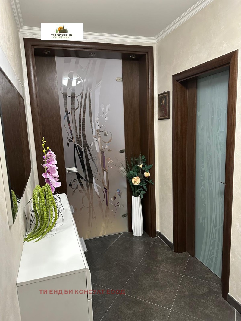 In vendita  3 camere da letto Sofia , Manastirski livadi , 177 mq | 36943044 - Immagine [9]