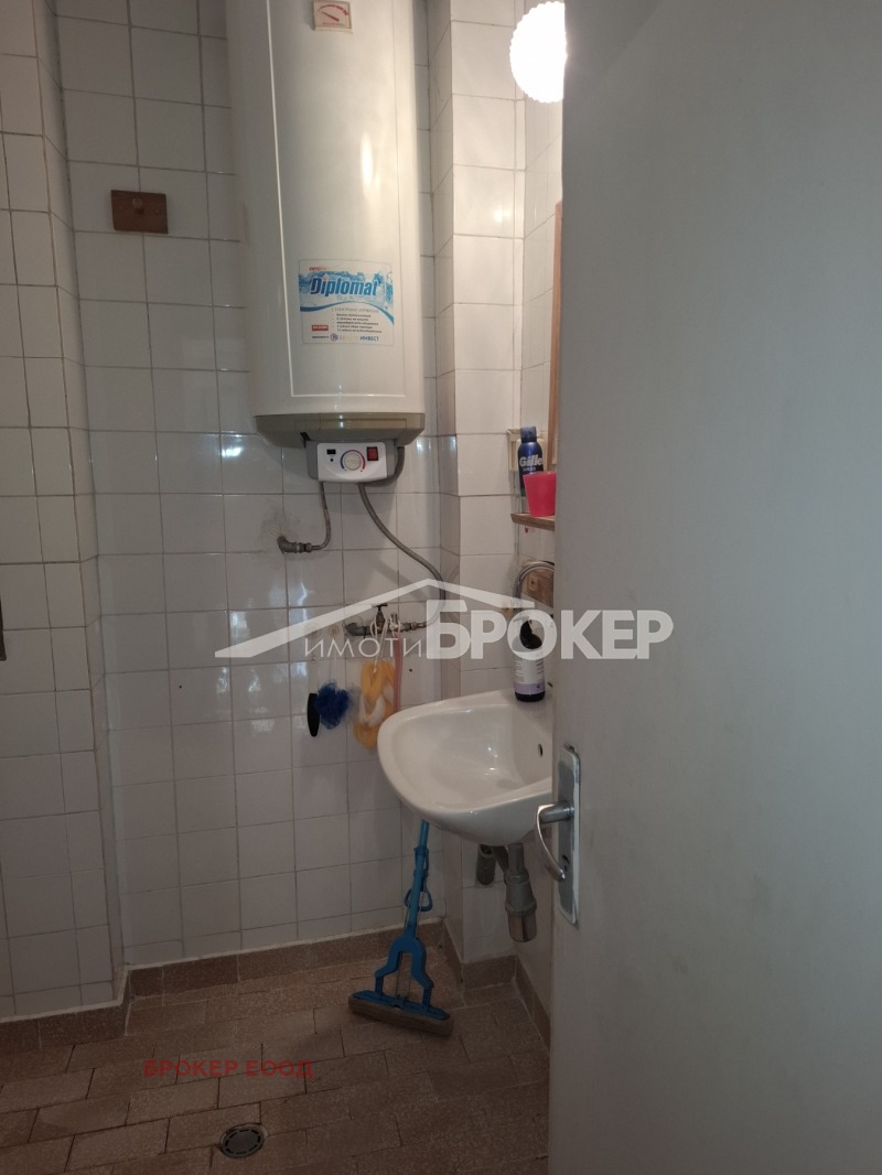 Продава 4-СТАЕН, гр. Сливен, Клуцохор, снимка 8 - Апартаменти - 52540597