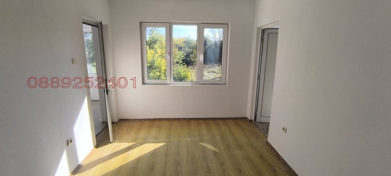 Продава КЪЩА, с. Стефан Стамболово, област Велико Търново, снимка 3 - Къщи - 52780315