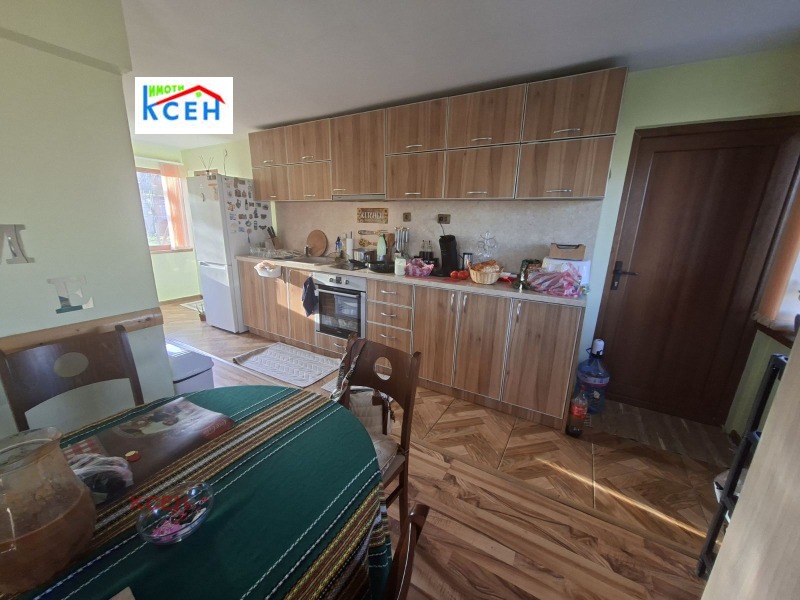 Продава ВИЛА, гр. Търговище, Запад 3, снимка 2 - Вили - 53266758