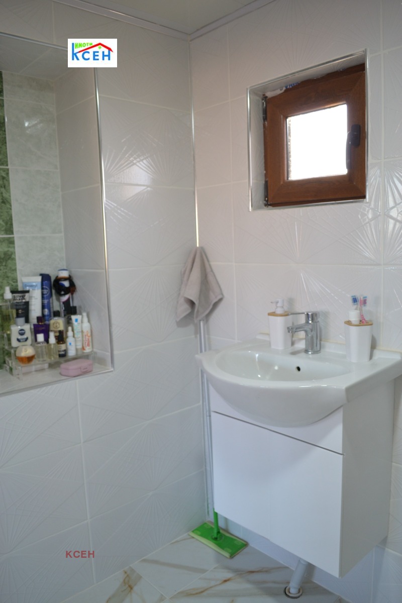 Продава ВИЛА, гр. Търговище, Запад 3, снимка 10 - Вили - 53266758