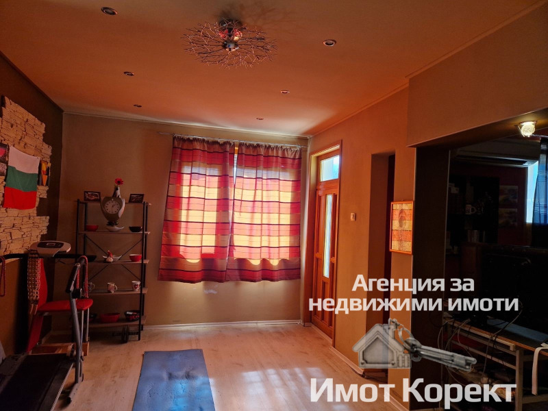 Продава КЪЩА, гр. Асеновград, област Пловдив, снимка 11 - Къщи - 49089987