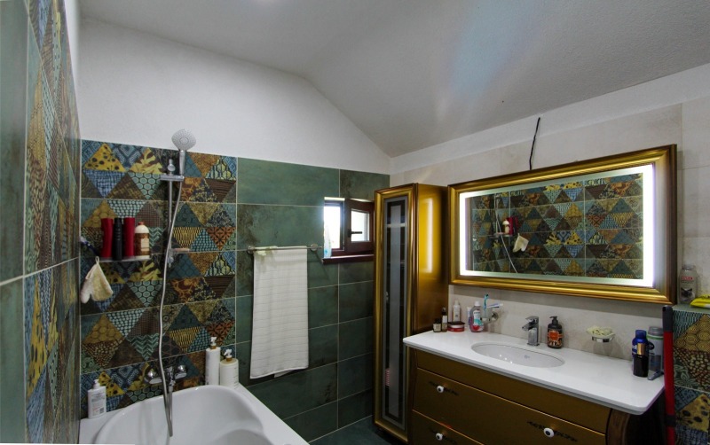 Продава КЪЩА, гр. София, с. Долни Богров, снимка 8 - Къщи - 52826453