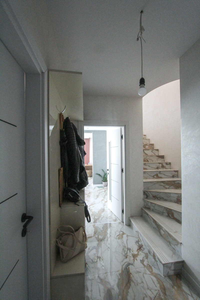 Продава КЪЩА, гр. София, с. Долни Богров, снимка 6 - Къщи - 52826453