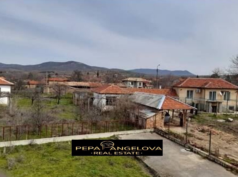 Продава КЪЩА, с. Отец Паисиево, област Пловдив, снимка 2 - Къщи - 53888903