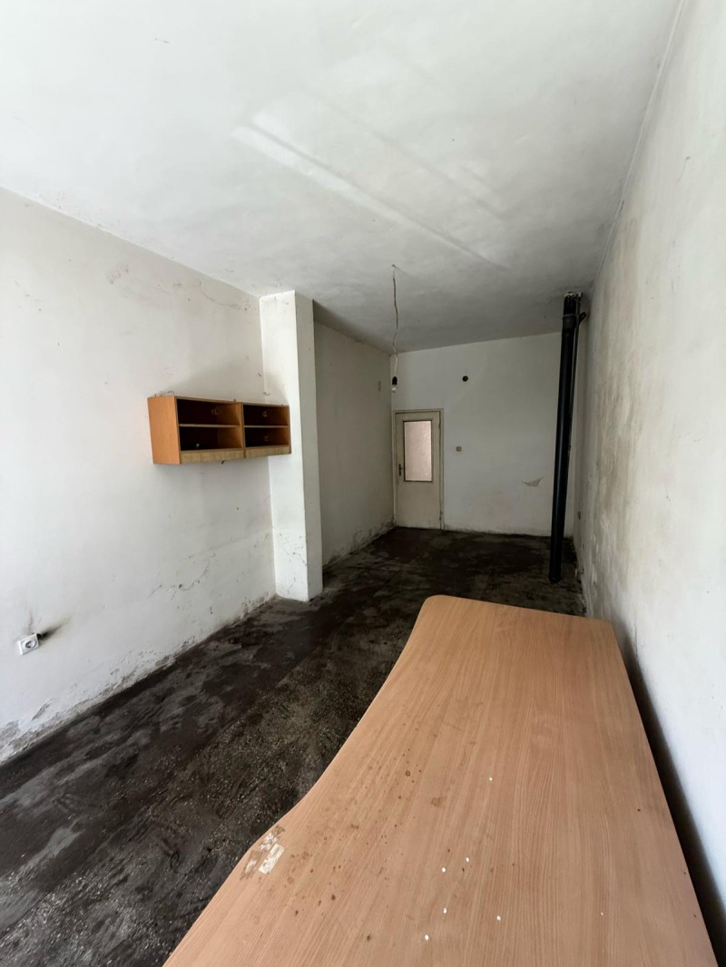 Til salgs  Butikk Stara Zagora , Tsentar , 54 kvm | 22272850 - bilde [4]