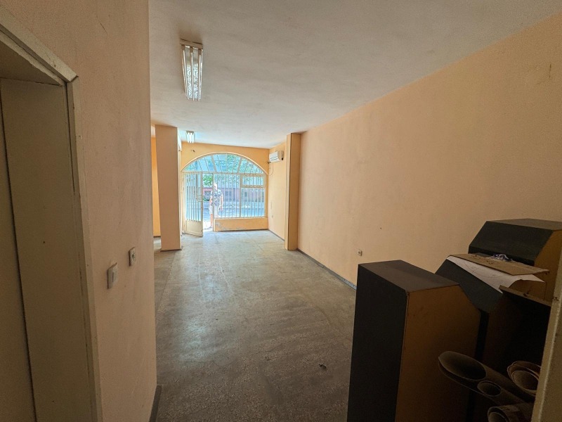 Til salgs  Butikk Stara Zagora , Tsentar , 54 kvm | 22272850 - bilde [2]