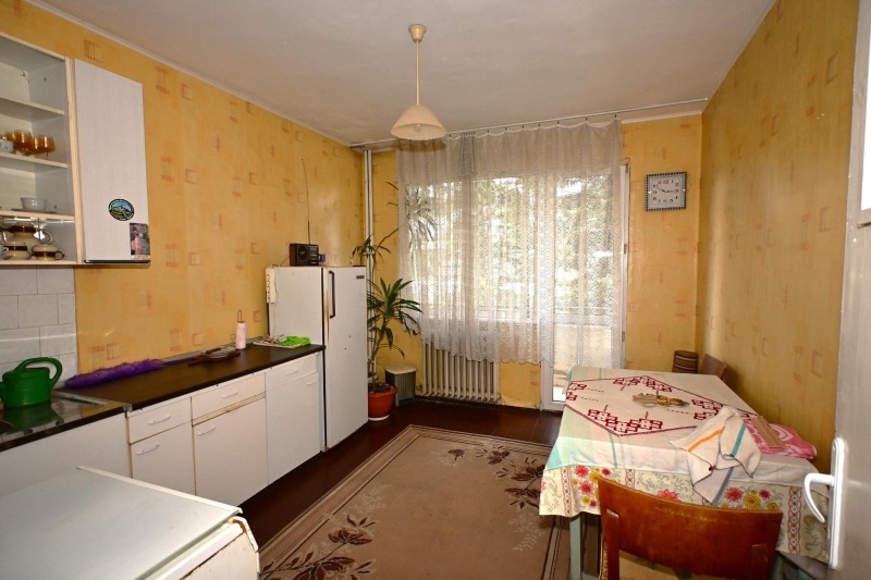 Продаја  1 спаваћа соба Перник , Рено , 68 м2 | 29243134
