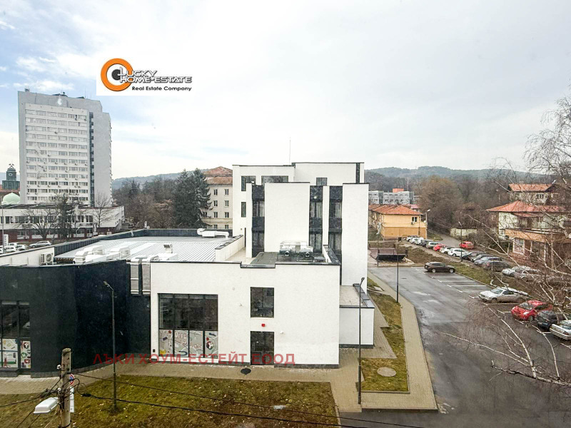 Na prodej  2 ložnice Pernik , Centar , 85 m2 | 23434460 - obraz [7]