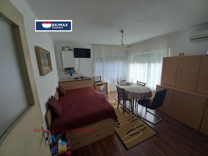 Na sprzedaż  Piętro domu Razgrad , Żitnica , 77 mkw | 90269971 - obraz [8]