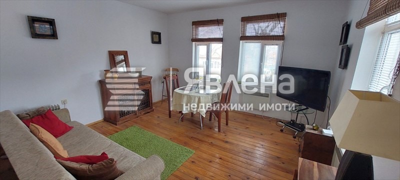 Продава КЪЩА, с. Бата, област Бургас, снимка 2 - Къщи - 54072240